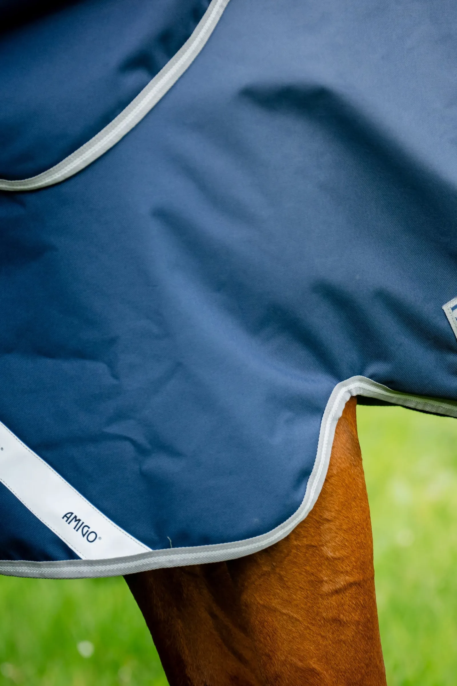 Horseware Amigo Bravo 12 Plus Weidedecke mit abnehmbarem Hals, 400g* Mittelschwere & Schwere Winterdecken