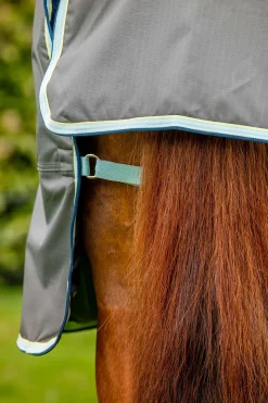 Horseware Amigo Hero Ripstop Plus Weidedecke mit abnehmbarem Hals, 200g* Mittelschwere & Schwere Winterdecken