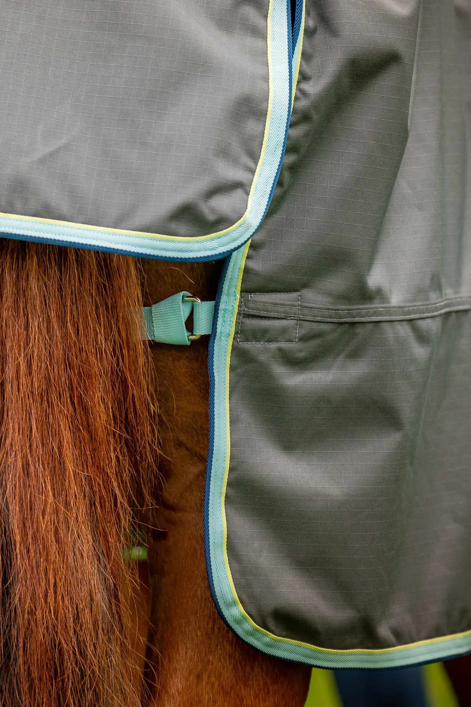 Horseware Amigo Hero Ripstop Plus Weidedecke mit abnehmbarem Hals, 200g* Mittelschwere & Schwere Winterdecken