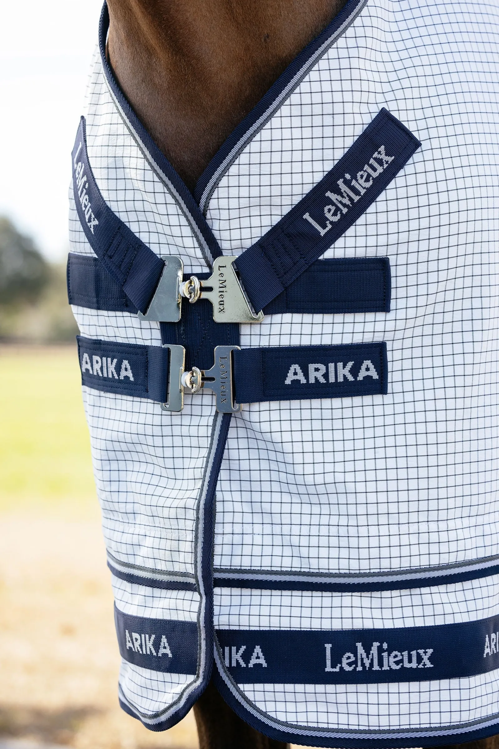 LeMieux Arika 450D Weidedecke mit abnehmbarem Halsteil, 0g* Leichte Weidedecken