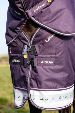 LeMieux Arika Ripstop Weidedecke mit abnehmbarem Halstseil, 200 g* Mittelschwere & Schwere Winterdecken