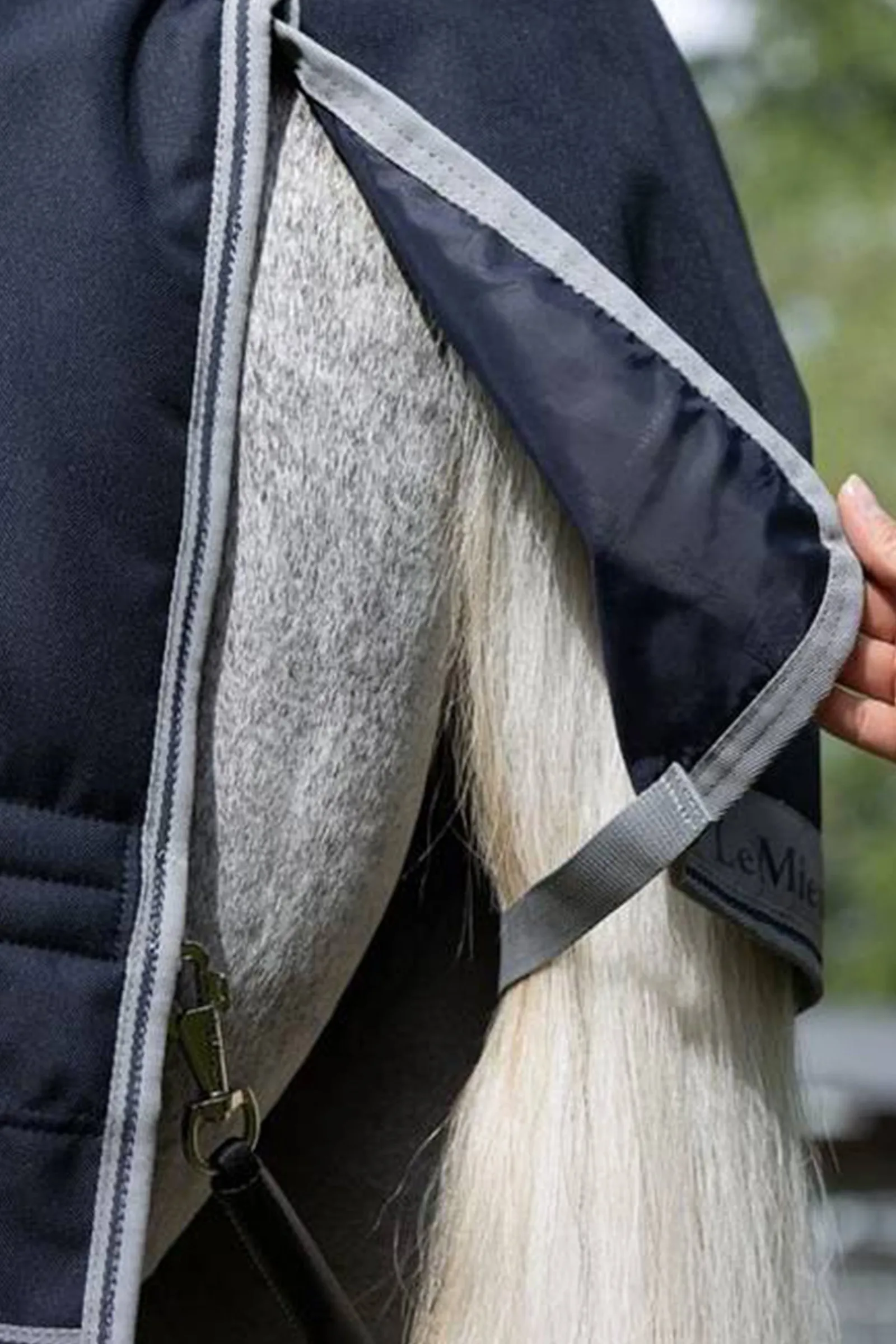 LeMieux Arika Storm-Tek Lightweight Turnout Rug, 100g* Leichte Weidedecken