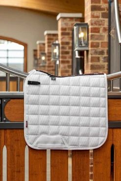 LeMieux Carbon Mesh Air Square Dressurschabracke* Dressurschabracken