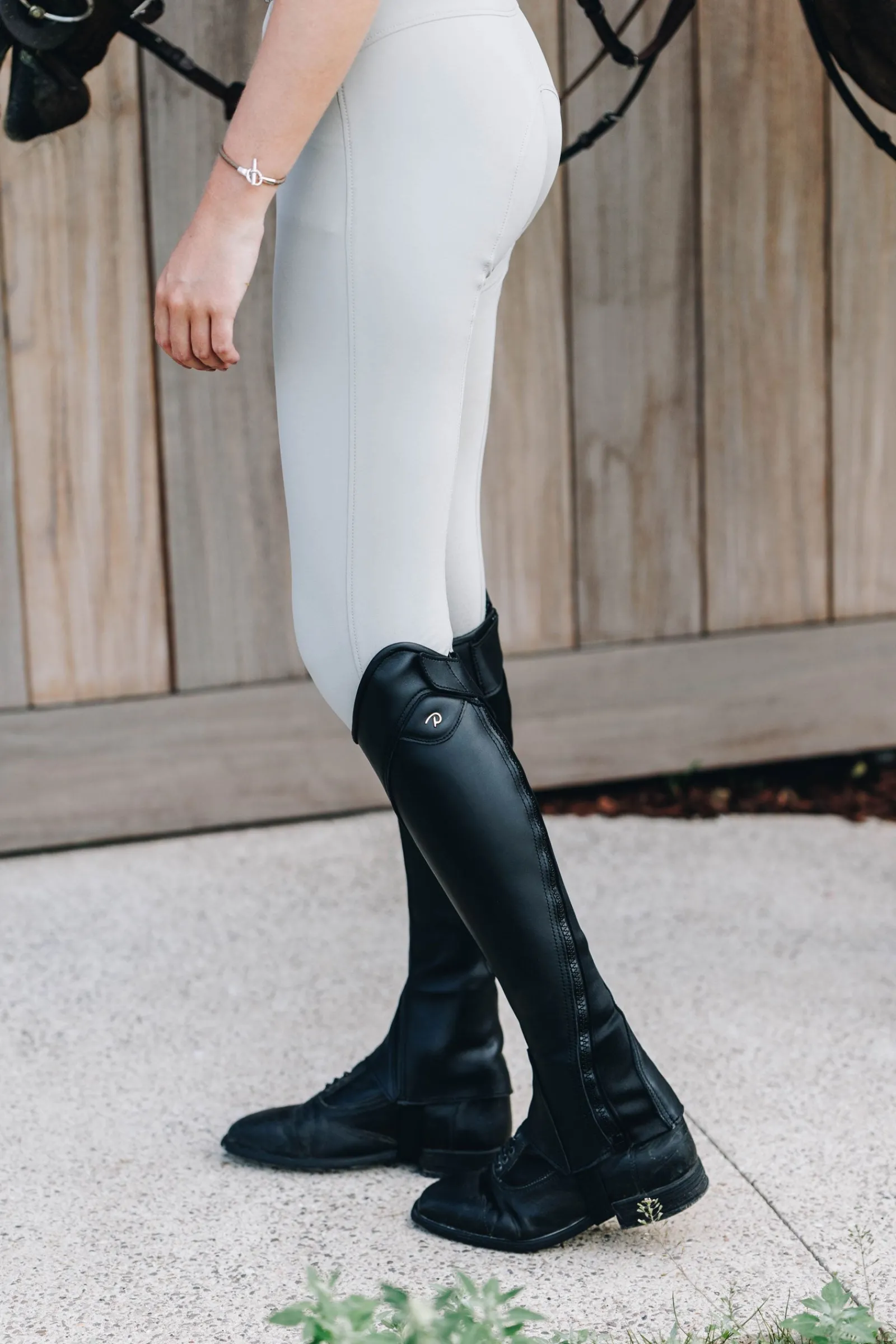 Dy'on Classic Comfort Chaps* Chaps & Stiefelschäfte