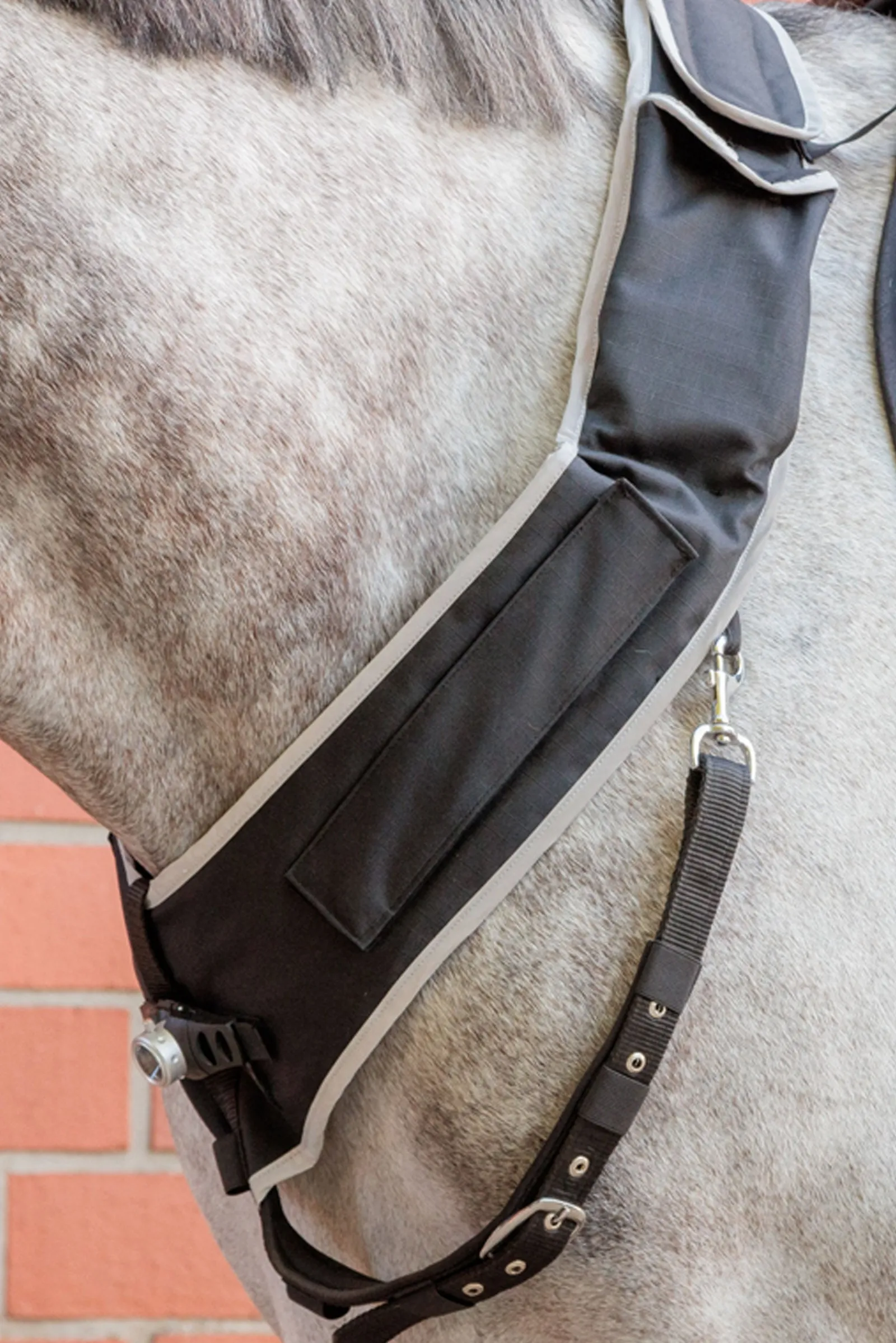 Kavalkade Horselight Vorderzeug- und Sattelleuchte sowie Beinmanschetten, Set 2* Reflexausrüstung