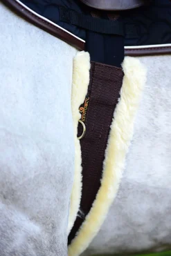 Kentucky Horsewear Lammfell-Gurt* Sattelgurte