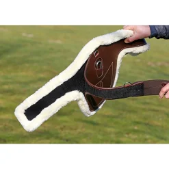 Kentucky Horsewear Lammfellunterlage für den Stollengurt* Sattelgurte