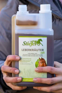 Stiefel Leberkräuter Saft, 1l* Ergänzungsfuttermittel Für Pferde