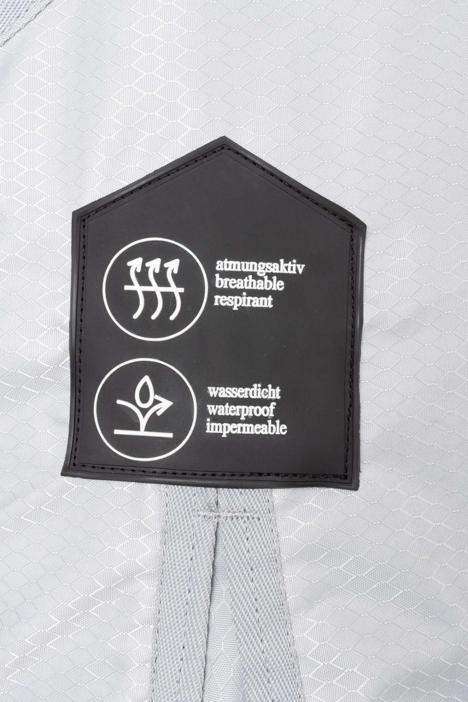 Horze Nevada 600D Regendecke, 0g* Leichte Weidedecken