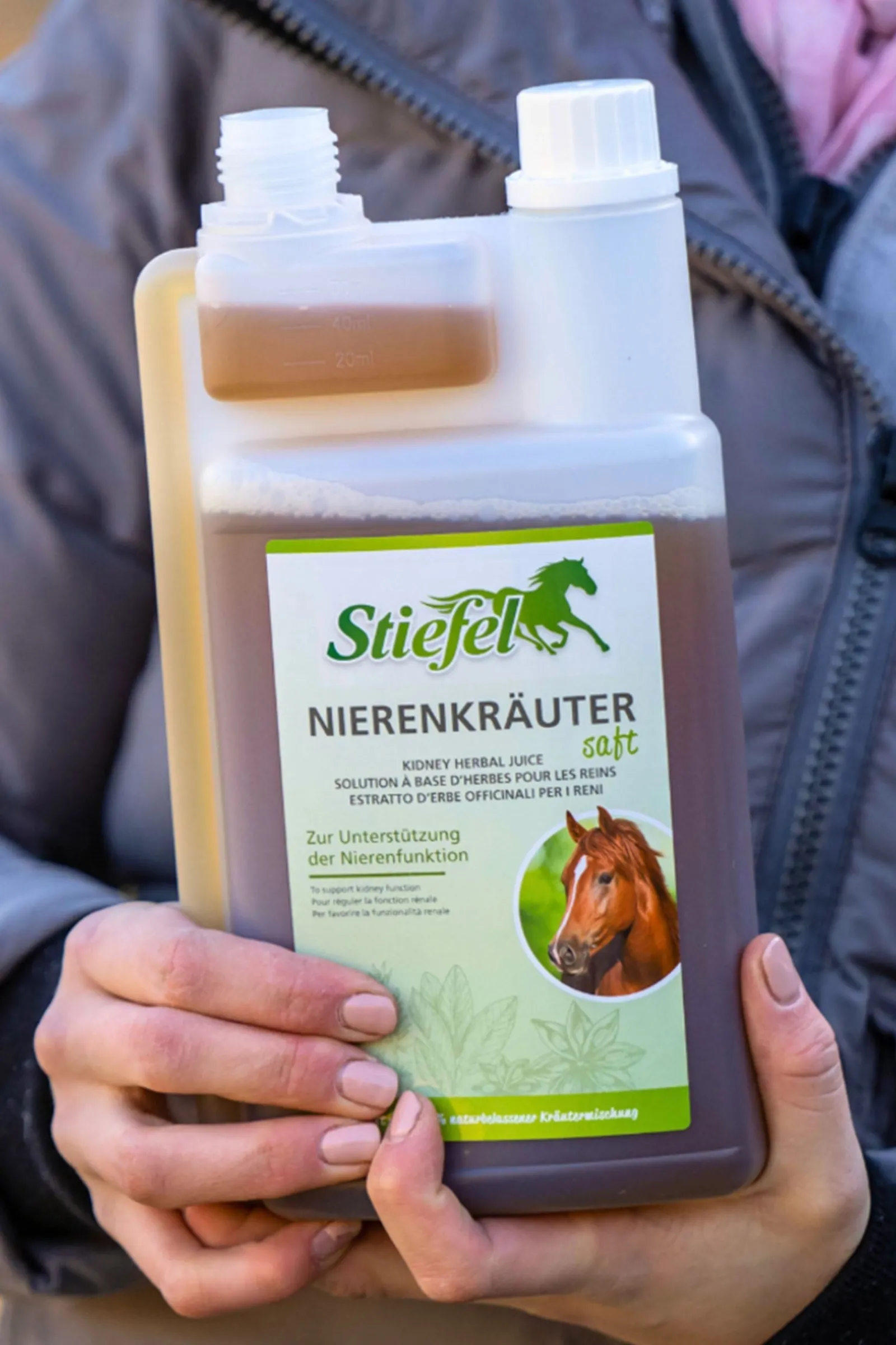 Stiefel Nierenkräuter Saft, 1l* Ergänzungsfuttermittel Für Pferde
