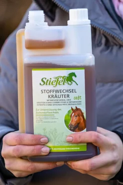 Stiefel Stoffwechselkräuter Saft, 1l* Ergänzungsfuttermittel Für Pferde