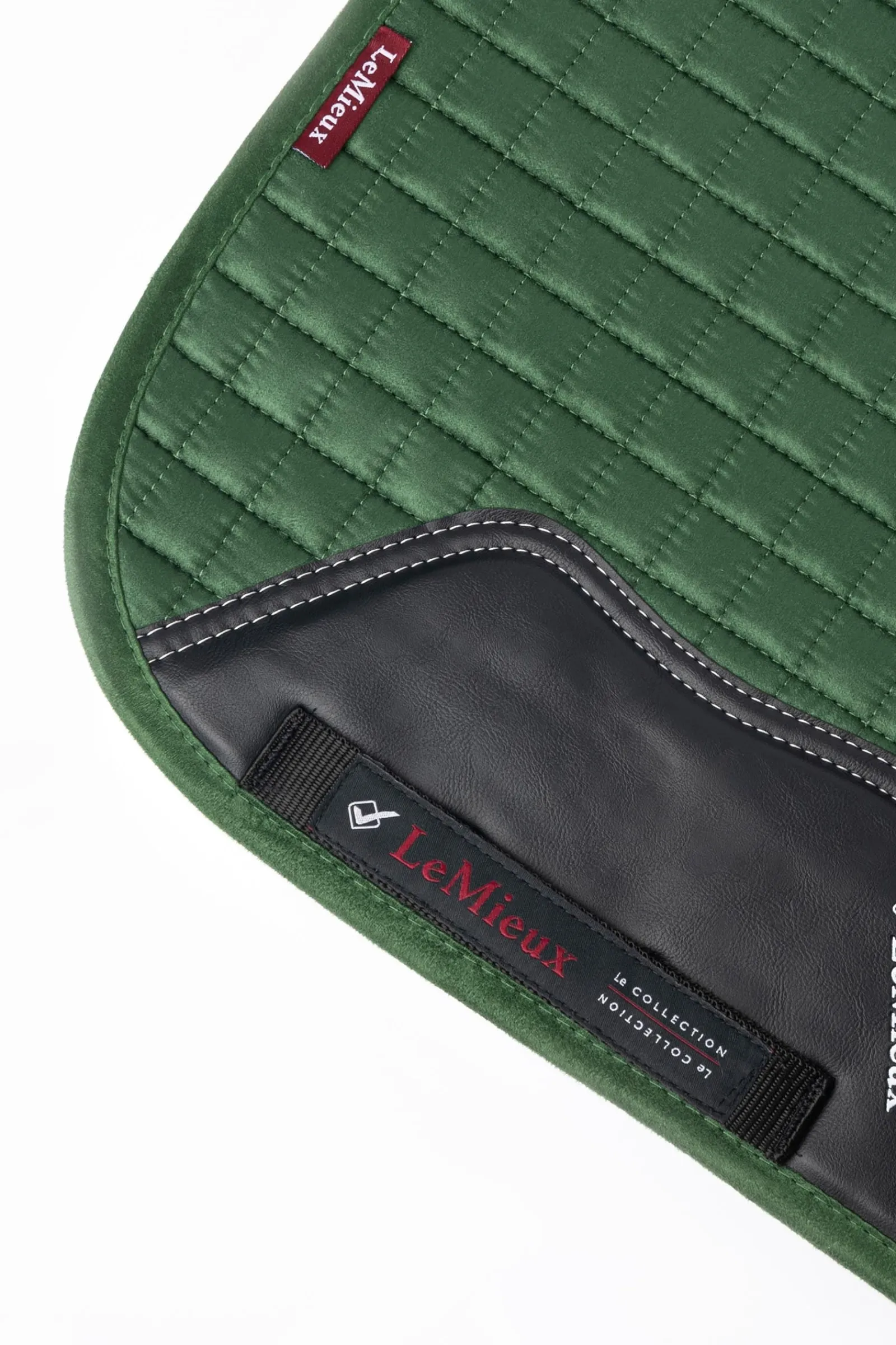 LeMieux Suede Luxuriöse saisonale Dressurschabracke* Dressurschabracken