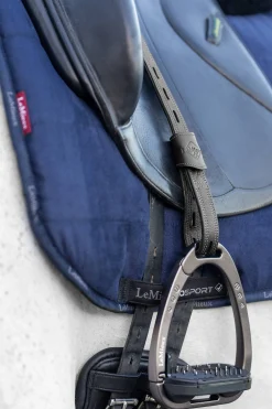 LeMieux Vector Close Contact Leder Steigbügelriemen* Steigbügelriemen