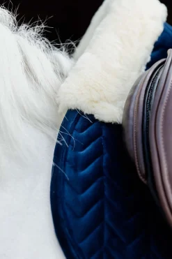 Kentucky Horsewear Velvet Skin Friendly Springschabracke* Spring- & Vielseitigkeitsschabracken